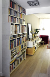 modulaire boekenkast van hout